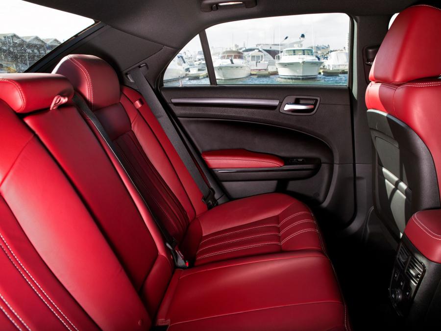  Chrysler 300S 2013 года  (AU) (фото 4 из 12)